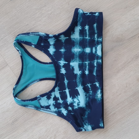 Girls MED 10/12 Workout Set - Picture 2 of 8